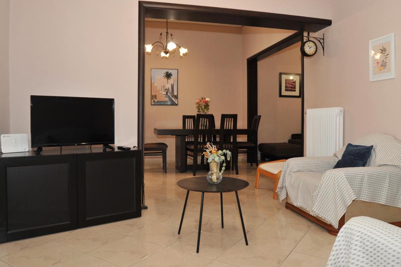 Grand House Meteora Apartamento Kalabáka Exterior foto